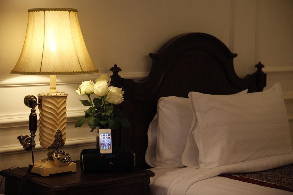 Dhavara Boutique Hotel Vientiane Bagian luar foto