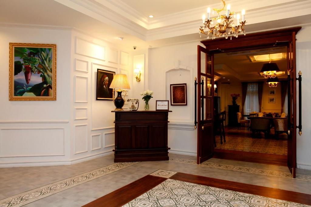 Dhavara Boutique Hotel Vientiane Bagian luar foto