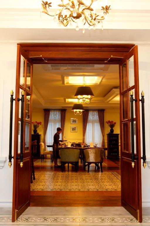 Dhavara Boutique Hotel Vientiane Bagian luar foto
