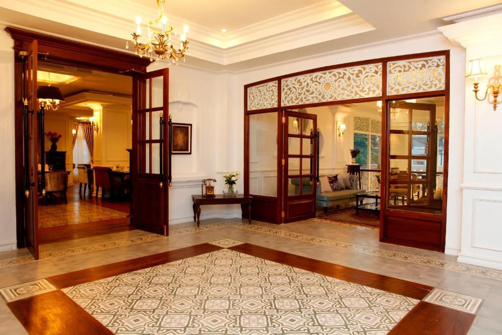 Dhavara Boutique Hotel Vientiane Bagian luar foto