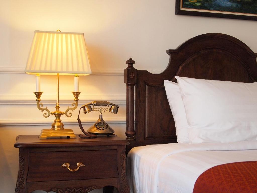 Dhavara Boutique Hotel Vientiane Ruang foto