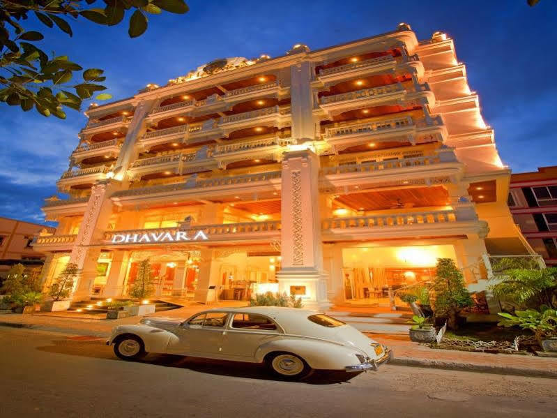 Dhavara Boutique Hotel Vientiane Bagian luar foto