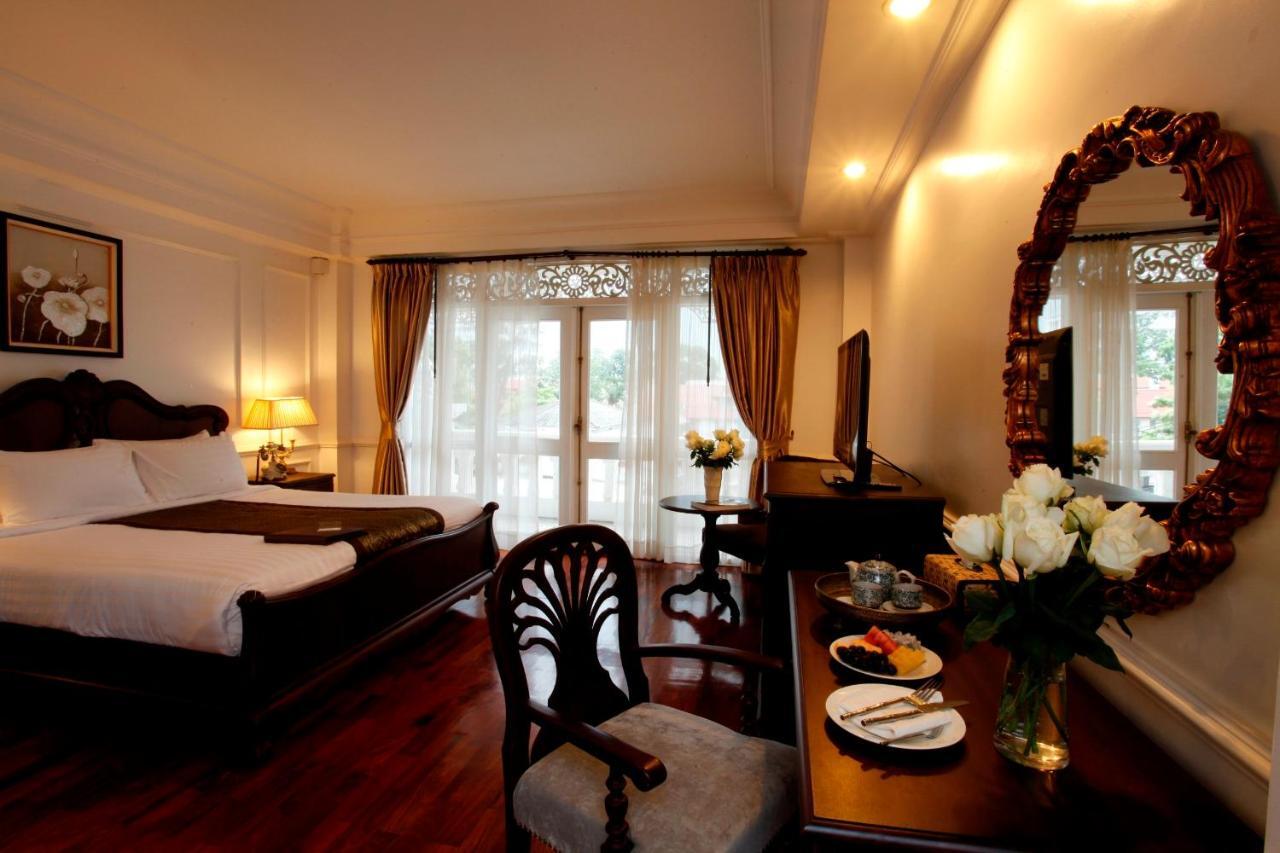 Dhavara Boutique Hotel Vientiane Bagian luar foto